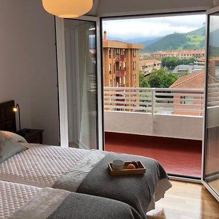 Apartamento Piso céntrico y tranquilo en Gernika Exterior foto