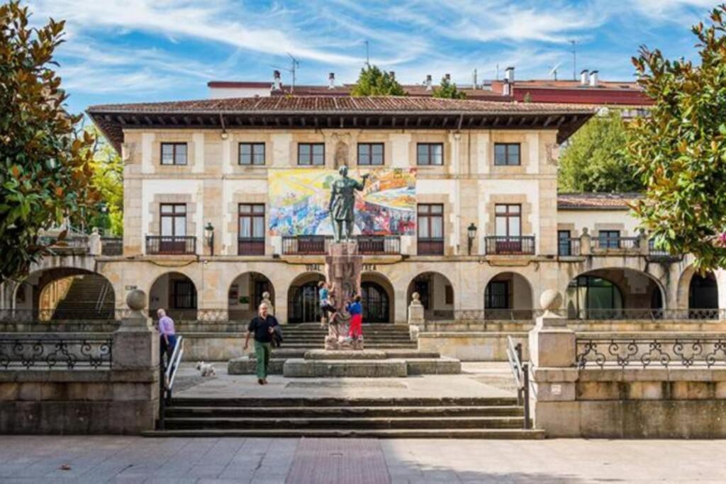 Apartamento Piso céntrico y tranquilo en Gernika Exterior foto
